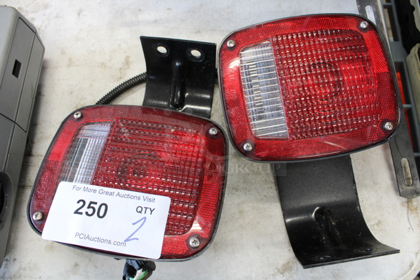2 Metal Brake Lights. 7x5x10. 2 Times Your Bid! - Image 3 of 3