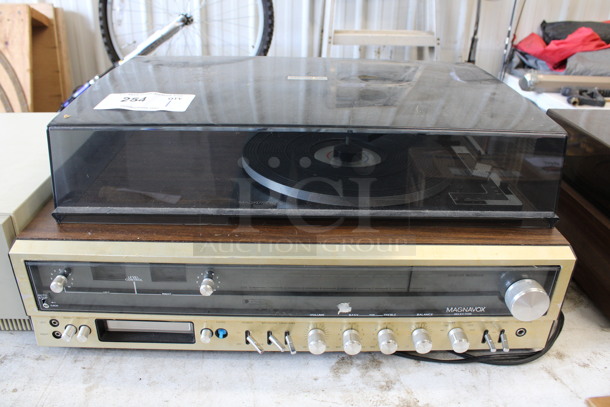 Magnavox Countertop Receiver Recorder System Record Player. 23x16x11