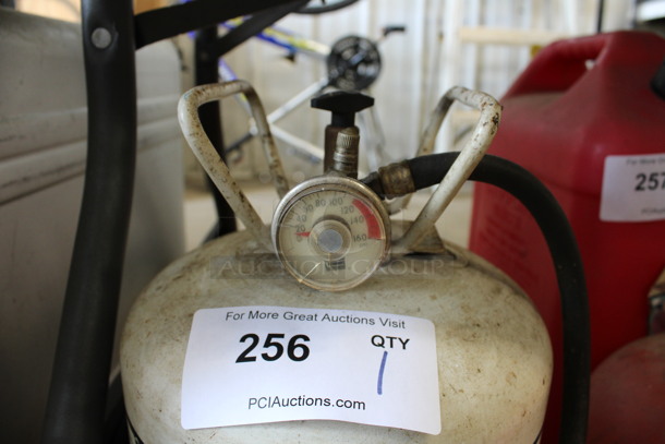Airosol Chargette Refrigerant 12 Non Flammable Liquified Gas 30 Pound Tank. 8x8x17 - Image 2 of 3