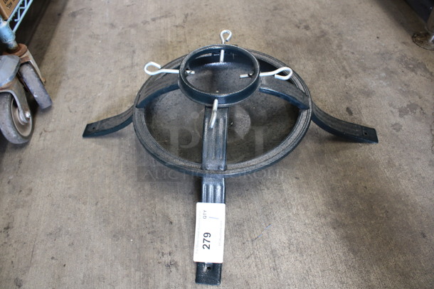 Metal Tree Stand. 20x20x8 - Image 2 of 3