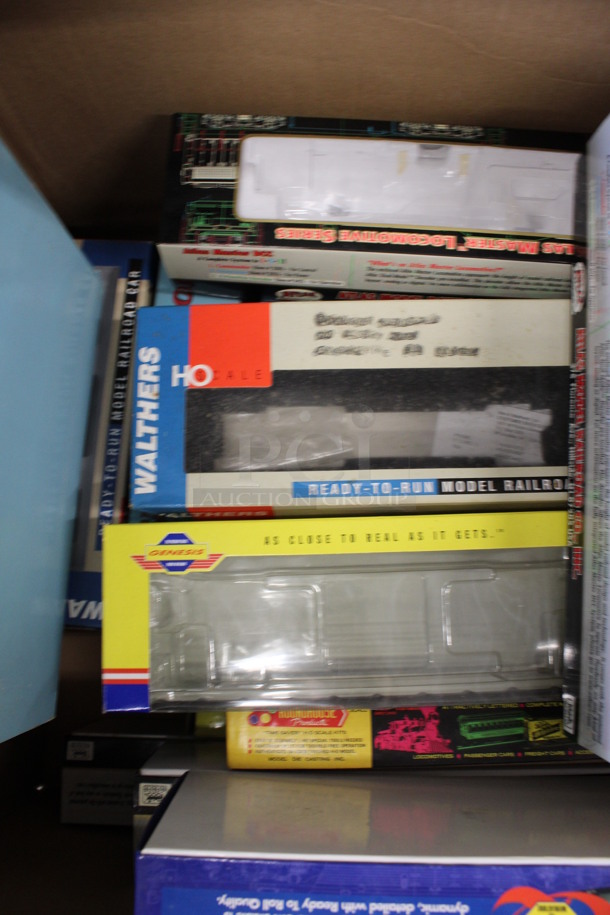 ALL ONE MONEY! Lot of Model Train Car Boxes! Boxes are Believed To Be Empty - Image 3 of 3