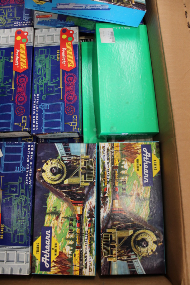 ALL ONE MONEY! Lot of Model Train Car Boxes! Boxes are Believed To Be Empty - Image 5 of 5