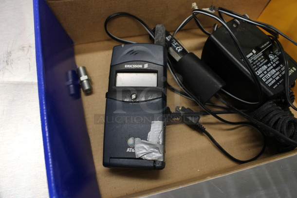 IN ORIGINAL BOX! Ericsson Phone. 2x1.5x5.5 - Image 2 of 4
