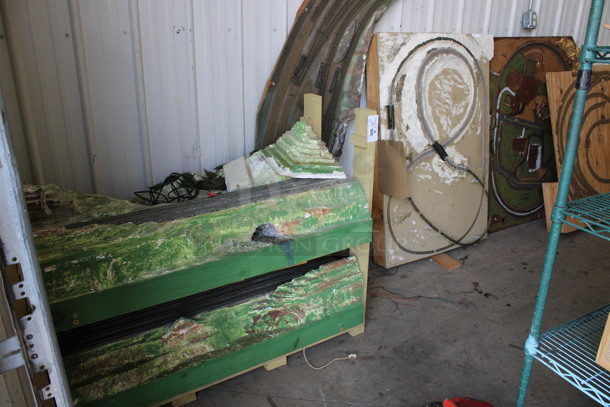 ALL ONE MONEY! Lot of 6 Various Items / Model Train Tabletops! Includes 53x25x40 - Image 1 of 7