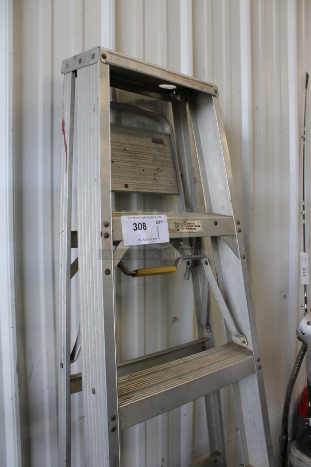 Metal 6' A Frame Ladder - Image 2 of 3