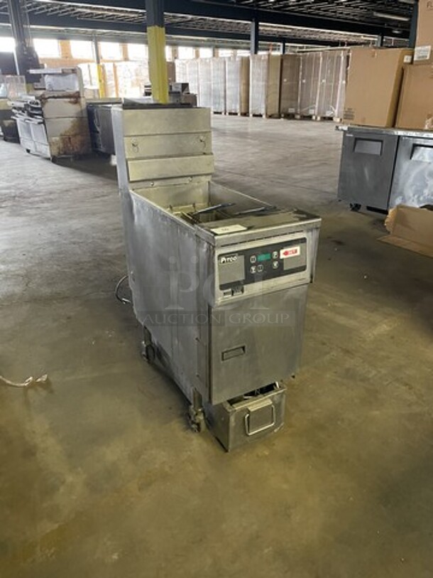 Pitco Soltice Natural Gas Powered Deep Fat Fryer! With Oil Filter System! Model 1B-SG14 Serial G05LA039687! On Casters!   - Image 2 of 9