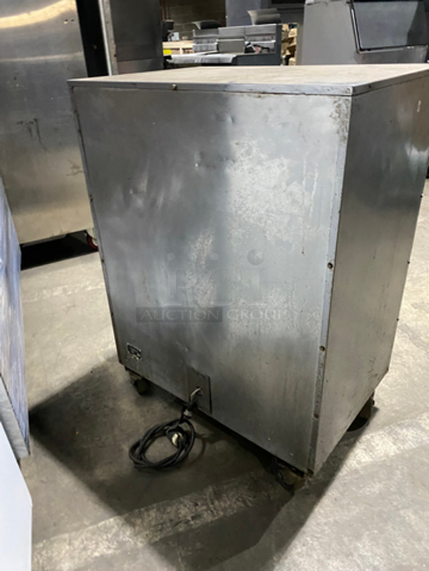 NICE! Toastswell Commercial 3 Drawer Cabinet! All Stainless Steel! Model G3 Serial #03564! 115 Volts! On Casters!  - Image 3 of 9