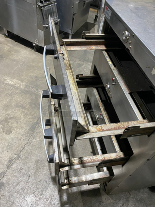 NICE! Toastswell Commercial 3 Drawer Cabinet! All Stainless Steel! Model G3 Serial #03564! 115 Volts! On Casters!  - Image 6 of 9
