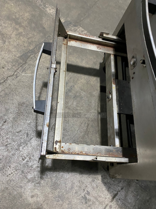 NICE! Toastswell Commercial 3 Drawer Cabinet! All Stainless Steel! Model G3 Serial #03564! 115 Volts! On Casters!  - Image 7 of 9