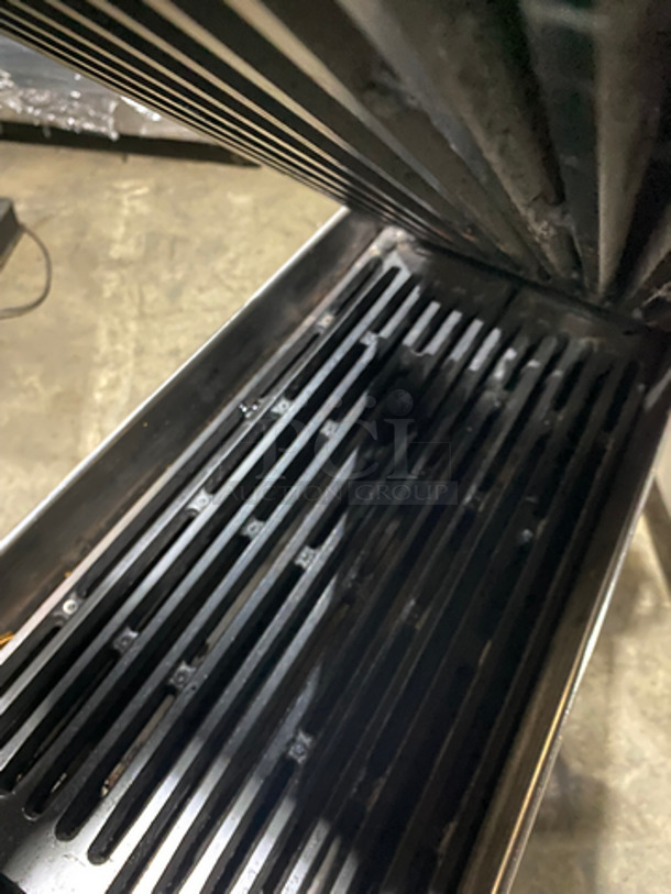 Garland Commercial Electric Powered Dual Side Hamburger Press/Clamshell Broiler! All Stainless Steel! Model cxbe12 ! On Casters !   - Image 7 of 9
