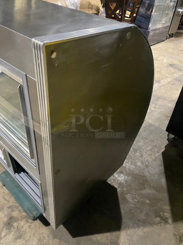 2007 Leader Commercial Refrigerated Bakery/Deli Case! With Curved Front Glass! With 2 Sliding Rear Access Doors! All Stainless Steel Body! Model CDL72 Serial PQ101363! 115V 1Phase!  - Image 4 of 9