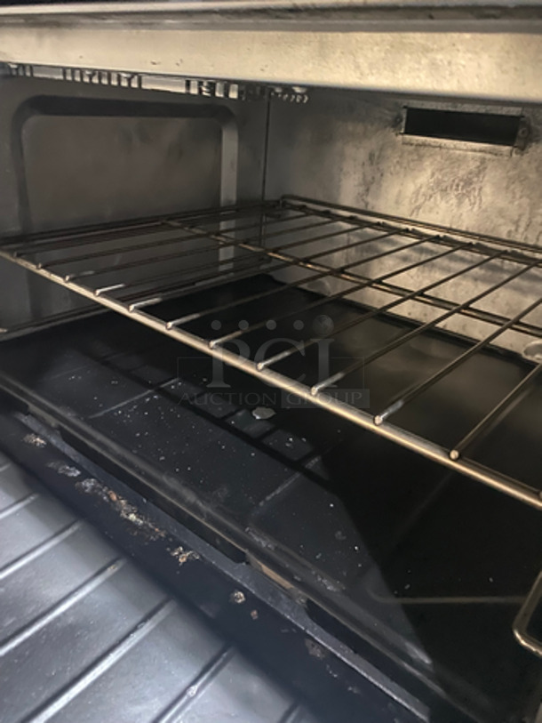 GREAT! Sunfire Commercial Natural Gas Powered 6 Burner Stove! With Raised Backsplash & US Range Cheese Melter/Salamander Overhead! With Full Size Oven Underneath! All Stainless Steel! On Casters! - Image 8 of 11