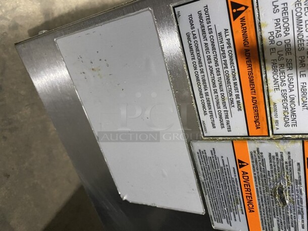 WOW! Southbend Natural Gas Powered PRO SERIES Dual Bay 4 Burner Deep Fat Fryer! With Dump Station! High Recovery! With New Baskets! All S.S.! On Commercial Casters!  - Image 10 of 12