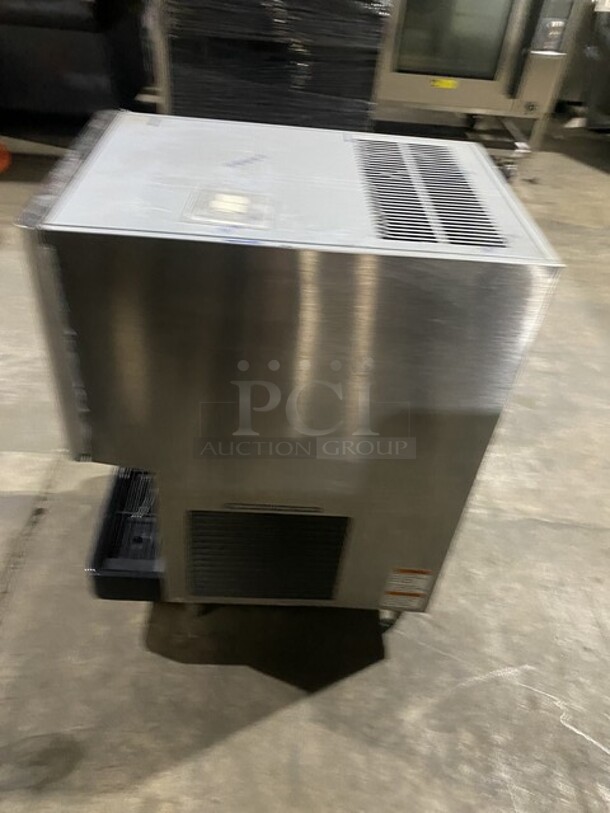 Sweet! Hoshizaki Counter Top Ice/Water Machine Dispenser Combo! Model DCM270BAH Serial F09080E! 115V 1 Phase! On Legs!  - Image 4 of 8