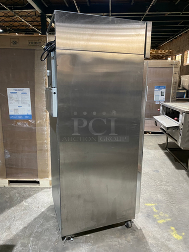 Hoshizaki Commercial Single Door Reach In Cooler Merchandiser! All Stainless Steel! With 3 Poly Coated Racks! On Casters! Model CR1S-FGECR - Image 3 of 9