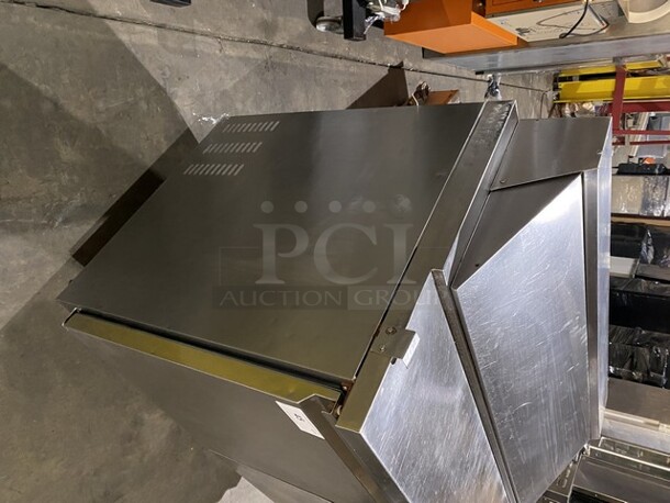 Entree All Stainless Steel Refrigerated Bain Marie/Sandwich Prep Table! Model S48 Serial 1406ENTH04975! 115V 1 Phase! On Commercial Casters!  - Image 2 of 9