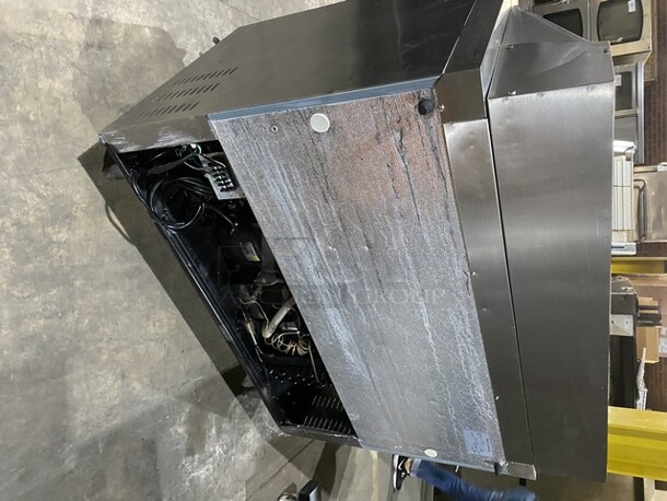 Entree All Stainless Steel Refrigerated Bain Marie/Sandwich Prep Table! Model S48 Serial 1406ENTH04975! 115V 1 Phase! On Commercial Casters!  - Image 4 of 9
