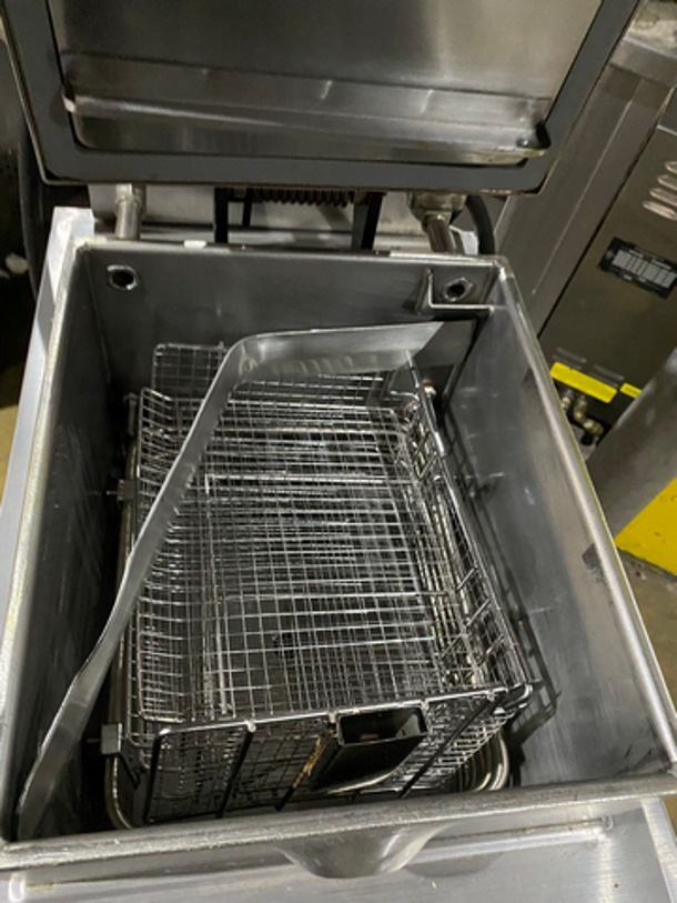 WOW!2019 Shine Hoe Electric Pressure Fryer! Model POO7! 220 Volts! All Stainless Steel! On Casters! - Image 5 of 9