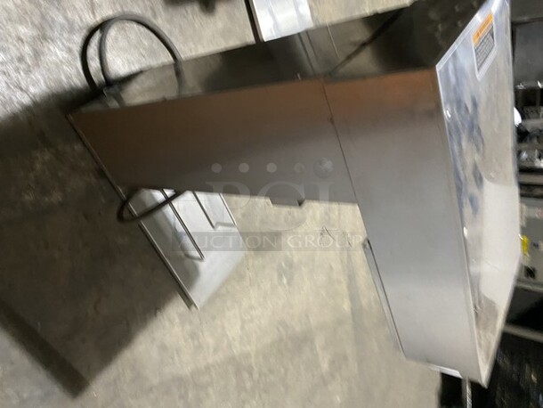 Bunn Counter Top Coffee Brewer Machine! Model IC3 Serial IC00009967! 120/208V 1 Phase!  - Image 3 of 12