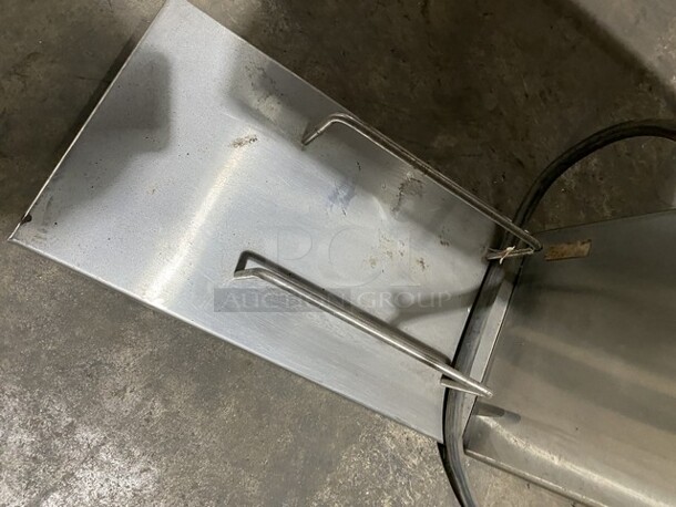 Bunn Counter Top Coffee Brewer Machine! Model IC3 Serial IC00009967! 120/208V 1 Phase!  - Image 7 of 12