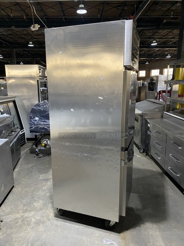 Amazing! 2016 Late Model! True 2 Door Reach In Cooler & Freezer Combo! Dual Zone! Model STG1DT-2HS Serial 8629915! 115V 1 Phase!  On Commercial Casters! Working When Removed!  - Image 3 of 9