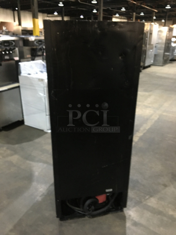 True One Glass Door Reach In Cooler Merchandiser! Model GDM12 Serial 13074228! 115V 1 Phase! With Poly Coated Racks!  - Image 4 of 8