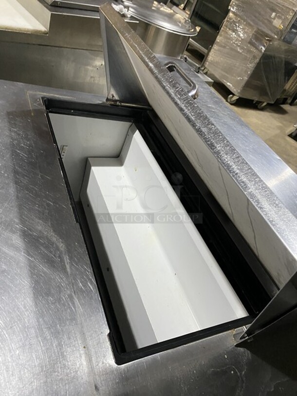 Wow! True All Stainless Steel Refrigerated Bain Marie Prep Table! Model TSSU-48-08 Serial 7493962! 115V 1 Phase! On Commercial Casters!   - Image 8 of 9