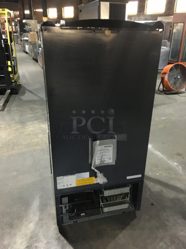 2013 AHT Open Display Case Merchandiser! Model AC-6LED Serial 29788200004430! 120V 1 Phase! On Casters!  - Image 3 of 9