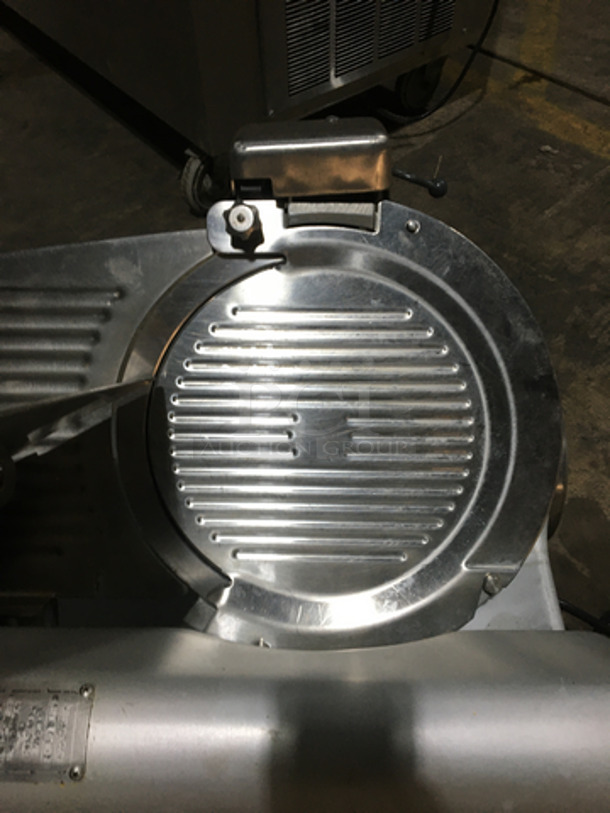 Hobart Automatic 12 Inch Blade Deli meat Slicer! Model 1912 Serial 561060460! 120V 1 Phase!  - Image 6 of 9