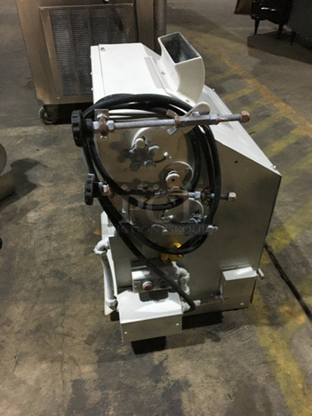 Nice! Heavy Duty Commercial Counter Top Dough Sheeter! 1 Phase!  - Image 2 of 9