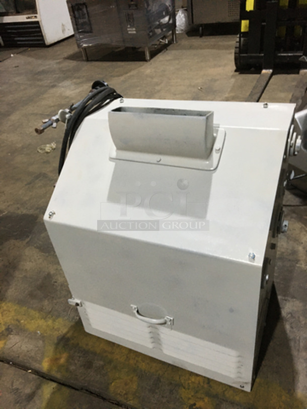 Nice! Heavy Duty Commercial Counter Top Dough Sheeter! 1 Phase!  - Image 4 of 9