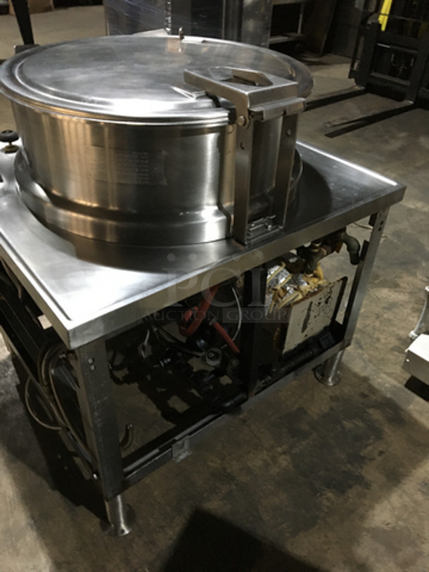 Market Forge All Stainless Steel Tilted Soup Kettle! Model MT40E0! 480V 3 Phase! On legs!  - Image 4 of 9