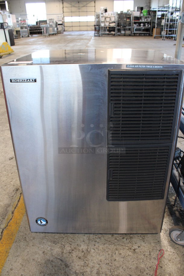 Hoshizaki Stainless Steel Commercial Ice Head. 208-230 Volts, 1 Phase. 30.5x28x38.5