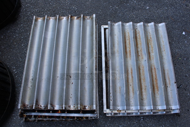 14 Metal 5 Loaf Perforated Baking Pans. 18x26x1.5. 14 Times Your Bid!