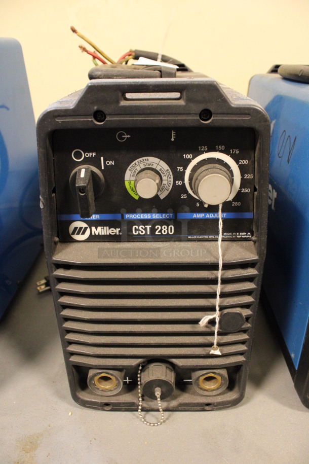 Miller Millermatic CST 280 MIG Wire Welder. 208-230/400-460 Volts, 1/3 Phase. 7.5x17.5x13. (Room 130)