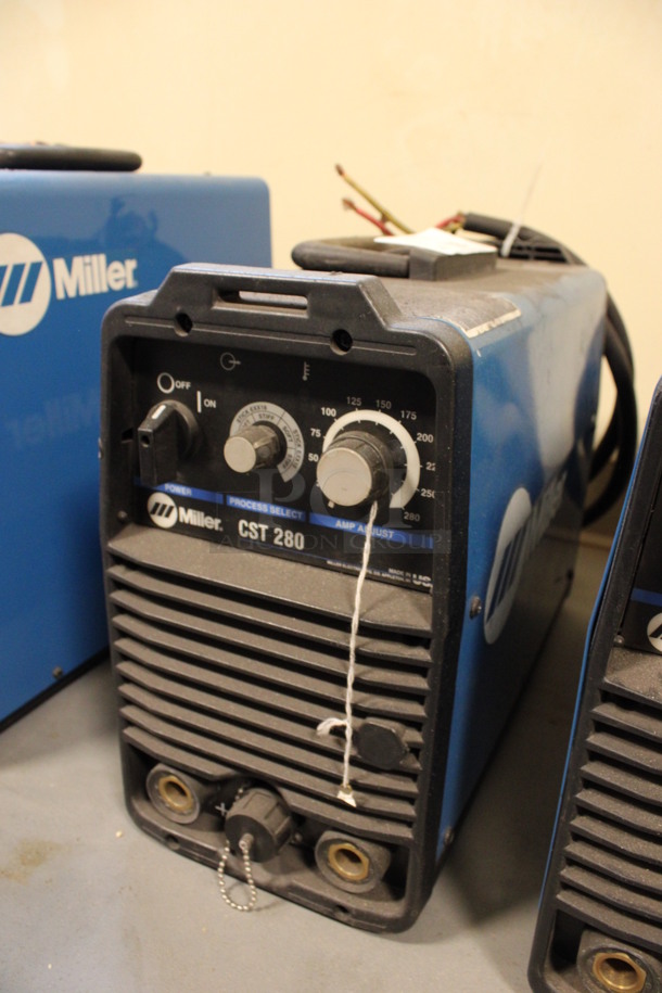 Miller Millermatic CST 280 MIG Wire Welder. 208-230/400-460 Volts, 1/3 Phase. 7.5x17.5x13. (Room 130) - Image 3 of 6
