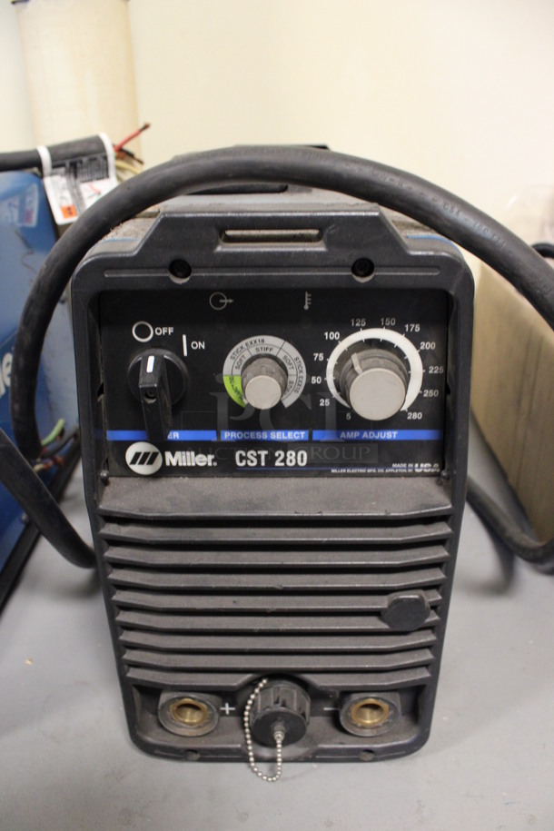 Miller Millermatic CST 280 MIG Wire Welder. 208-230/400-460 Volts, 1/3 Phase. 7.5x17.5x13. (Room 130)