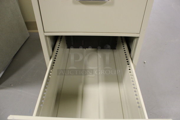 Hon Tan Metal 4 Drawer Filing Cabinet. 15x26x52. (Room 130) - Image 7 of 7