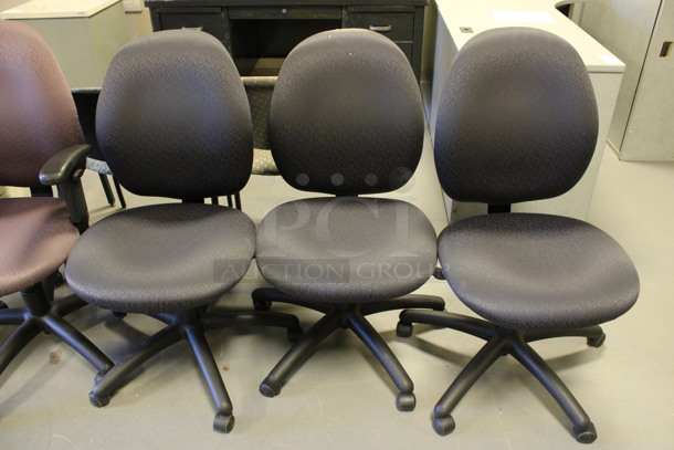 ALL ONE MONEY! Lot of 6 Various Office Chairs on Casters; 3 Purple and 3 Gray. Includes 23x21x39, 20x21x39. (Room 130) - Image 3 of 3