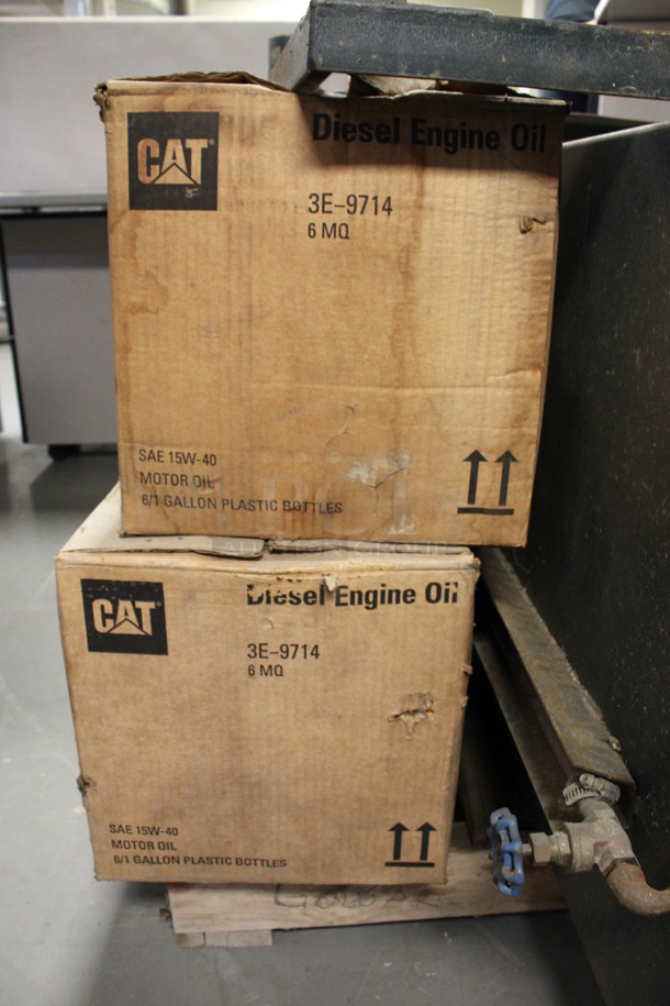 Simplx Model SFT Green Metal Diesel Day Tank w/ 2 Boxes of Diesel Engine Oil. 34x24x58. (Room 130) - Image 3 of 9