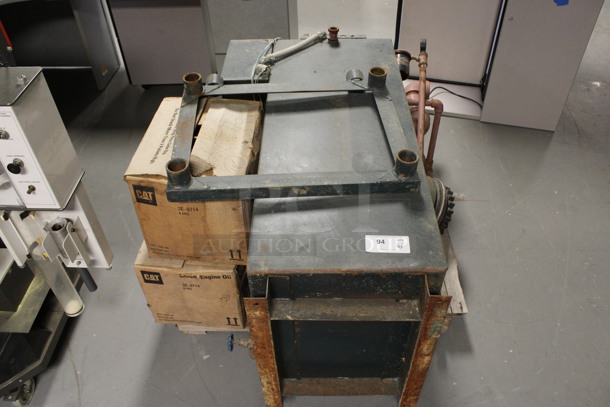 Simplx Model SFT Green Metal Diesel Day Tank w/ 2 Boxes of Diesel Engine Oil. 34x24x58. (Room 130) - Image 4 of 9