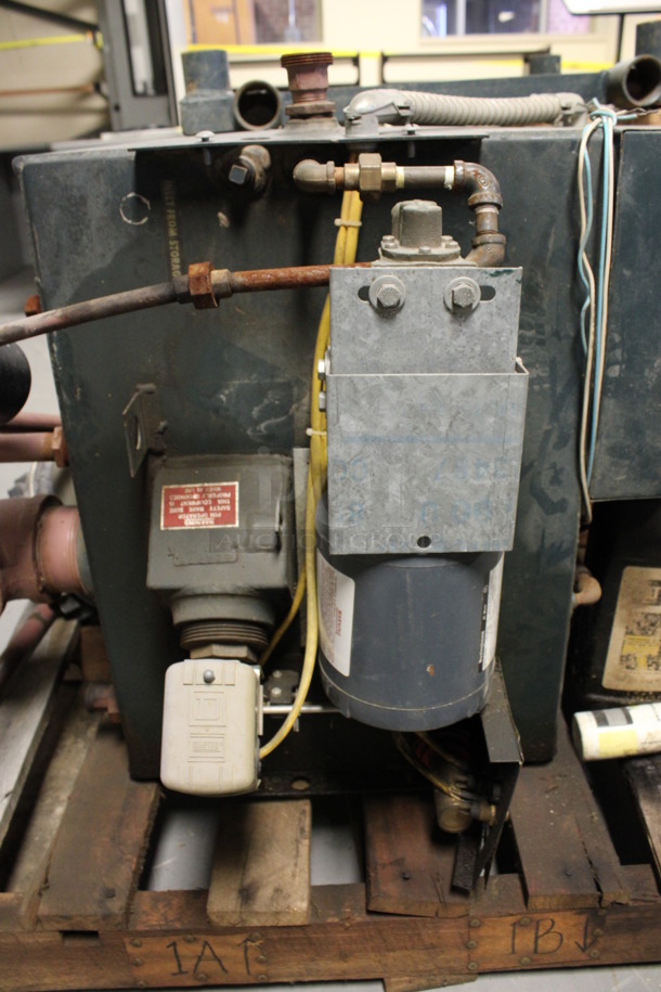 Simplx Model SFT Green Metal Diesel Day Tank w/ 2 Boxes of Diesel Engine Oil. 34x24x58. (Room 130) - Image 6 of 9