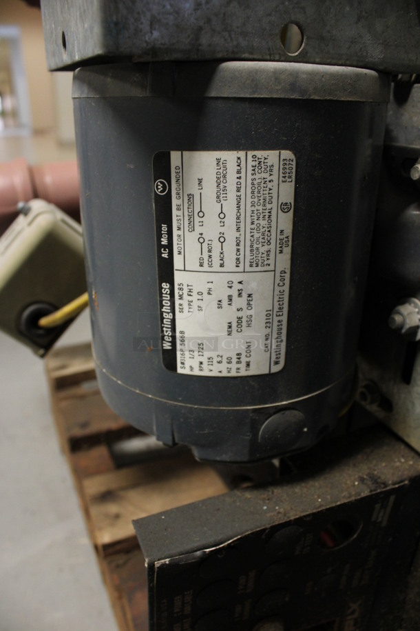 Simplx Model SFT Green Metal Diesel Day Tank w/ 2 Boxes of Diesel Engine Oil. 34x24x58. (Room 130) - Image 7 of 9