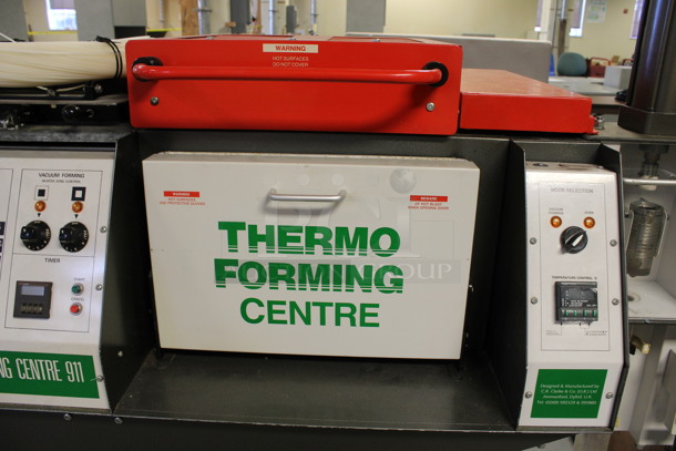 Thermo Forming Centre 911 Floor Style thermoforming Vaccum Forming Plastic Extrusion Machine on Commercial Casters. 70x26x57. (Room 130) - Image 4 of 9