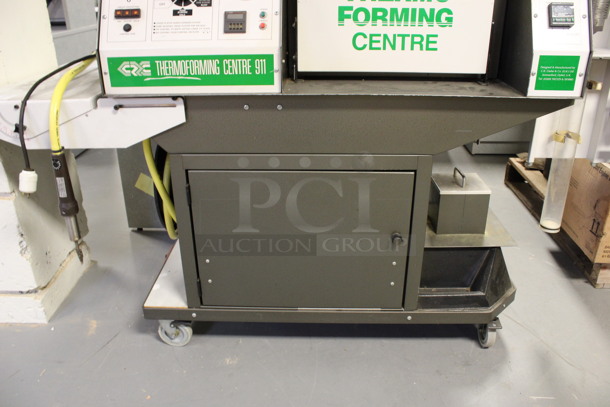 Thermo Forming Centre 911 Floor Style thermoforming Vaccum Forming Plastic Extrusion Machine on Commercial Casters. 70x26x57. (Room 130) - Image 6 of 9