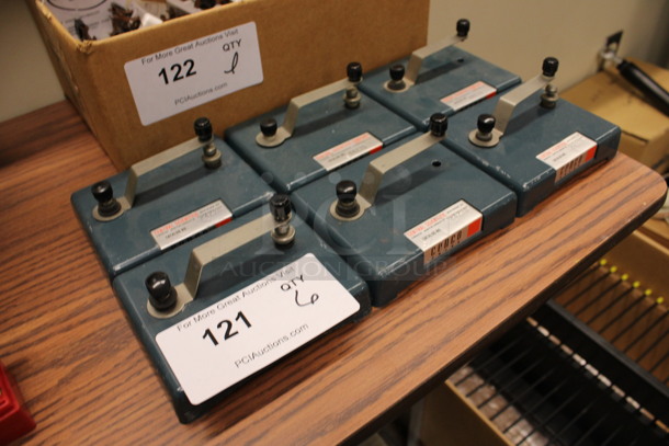 6 Cenco Central Scientific Metal Countertop Manual Telegraphs. 5x4x3. 6 Times Your Bid! (Room 105) - Image 2 of 5