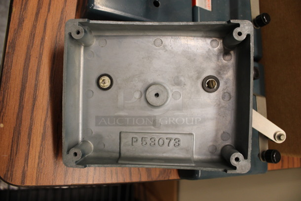 6 Cenco Central Scientific Metal Countertop Manual Telegraphs. 5x4x3. 6 Times Your Bid! (Room 105) - Image 4 of 5