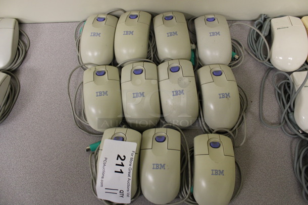 ALL ONE MONEY! Lot of 11 IBM Computer Mouse! 2.5x4.5x1.5. (Room 105)
