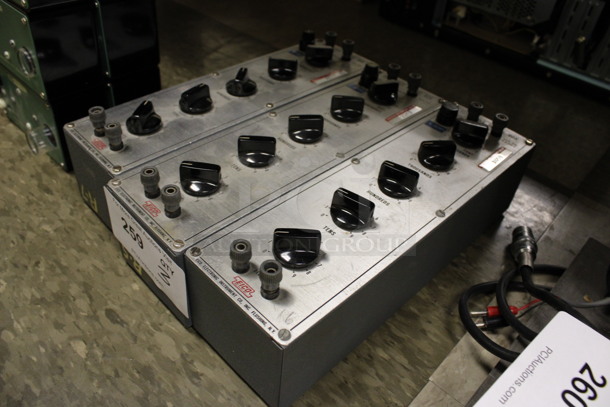 3 Eico Model 1171 Resistance Decade Boxes. 3.5x12x4. 3 Times Your Bid! (Room 105) - Image 3 of 4