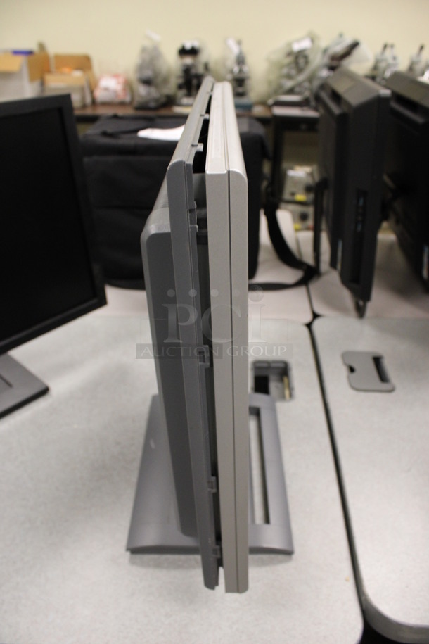 5 Various Computer Monitors; ViewSonic, Dell, Acer, Medion and Dell. Includes 19". 5 Times Your Bid! (Room 105) - Image 9 of 12